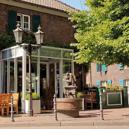 Wellings Romantik Hotel Zur Linde Мьорс Екстериор снимка